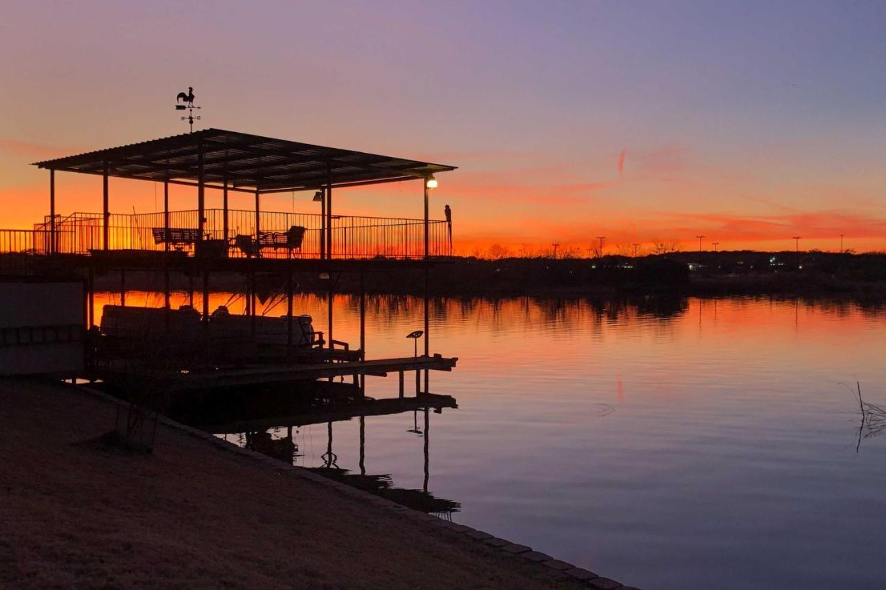 Granbury Lakefront Escape With Boat Dock And Slip! מראה חיצוני תמונה